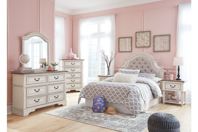 Realyn Chipped White Chest of Drawers - Lara FurnitureChest
