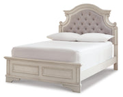 Realyn Full Panel Bed with Mirrored Dresser and 2 Nightstands in Chipped White - PKG006727