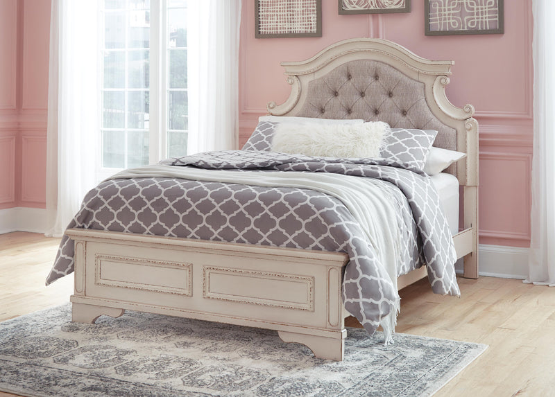 Realyn Full Upholstered Panel Bed, Chest and Nightstand - B743B96