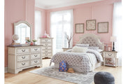 Realyn Two - tone Dresser - Lara FurnitureDresser