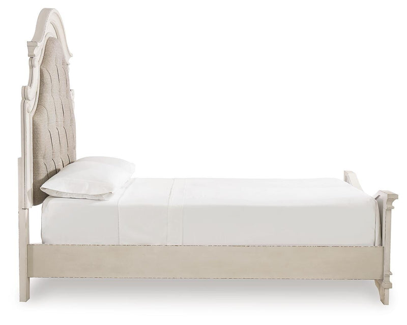 Realyn Two-tone Queen Panel Bed, Dresser, Chest and 2 Nightstands - B743B45