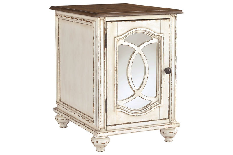Realyn White/Brown Chairside End Table - Lara FurnitureEnd Table Chair Side