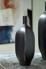 Rhaveney Vase (Set of 3) - Lara FurnitureVase