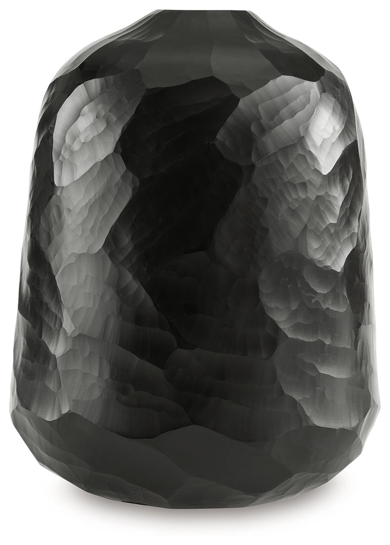 Ryanford Black Vase - A2000718