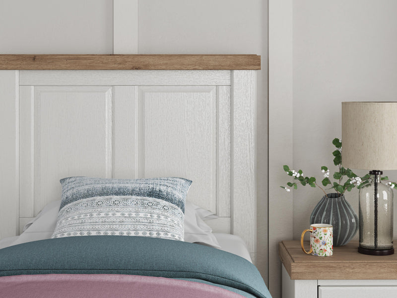 Savonport White/Brown Twin Panel Storage Bed - B4615B5