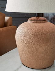 Scantor Rust Table Lamp - L207464