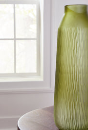 Scottyard Olive Green Vase - A2900009