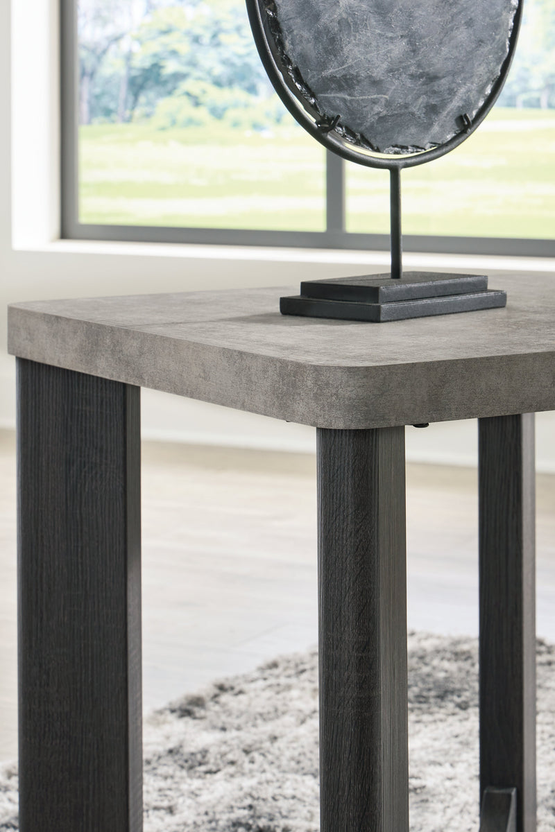 Sharstorm Table (Set of 3) - Lara FurnitureOccasional Table Set