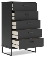 Socalle Full Platform Bed with Dresser and Chest in Black - PKG018850