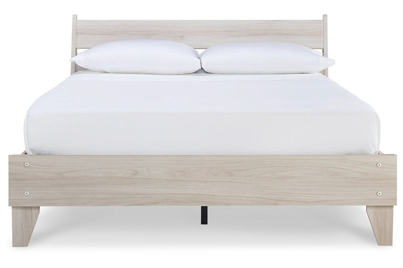 Socalle Natural Queen Panel Platform Bed - Lara FurnitureQueen Bed