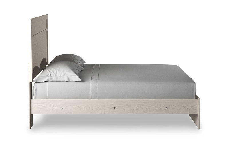 Stelsie White King Panel Bed - Lara FurnitureKing Bed