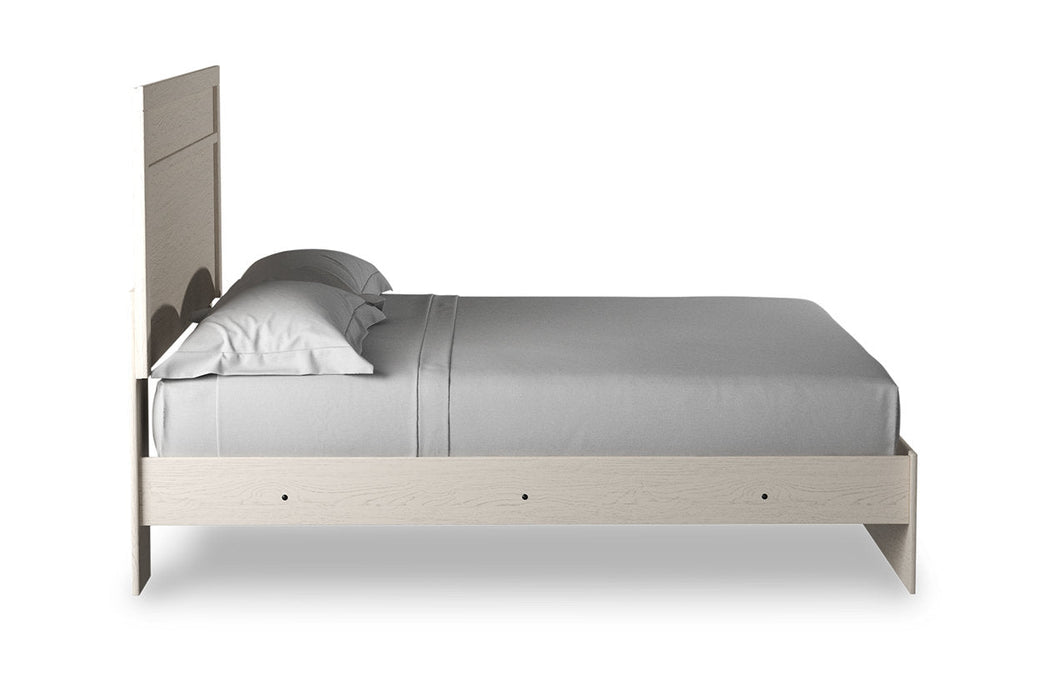 Stelsie White King Panel Bed - Gate FurnitureKing Bed