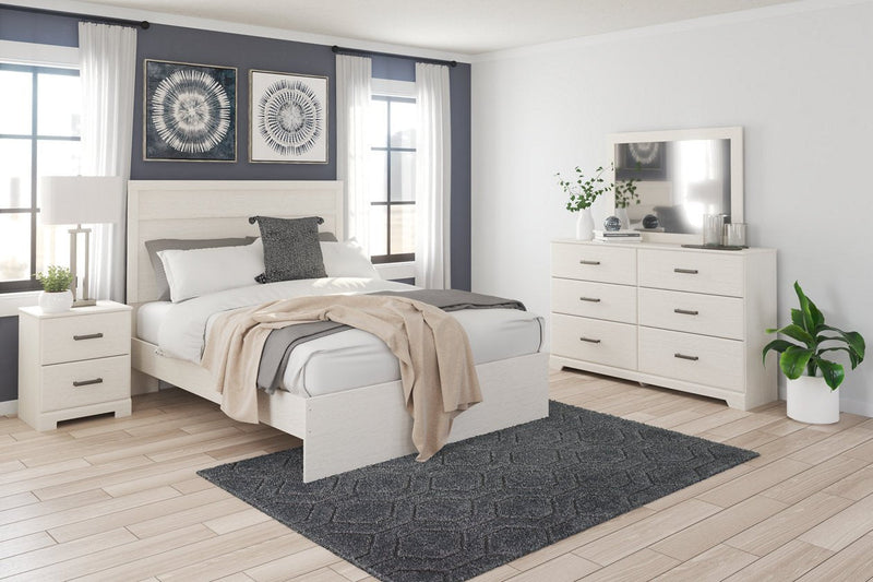 Stelsie White Queen Panel Bed - Lara FurnitureQueen Bed