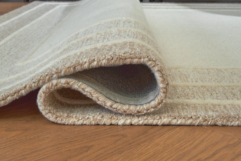 Teelgan Ivory/Tan Large Rug - R407311