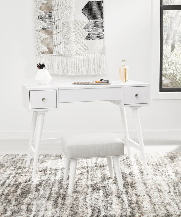 Thadamere Vanity with Stool - Gate FurnitureVanity