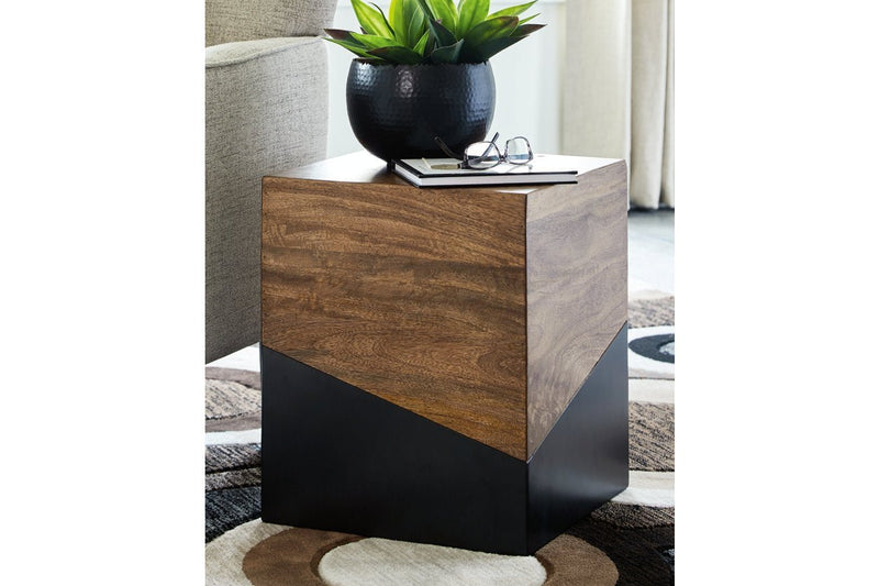 Trailbend Brown/Gunmetal Accent Table - Lara FurnitureTable