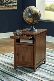 Treytown Chairside End Table - Lara FurnitureEnd Table Chair Side