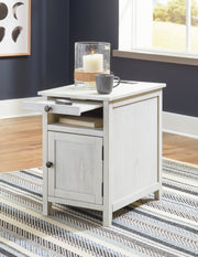 Treytown Chairside End Table - Lara FurnitureEnd Table Chair Side