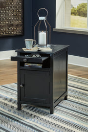 Treytown Chairside End Table - Lara FurnitureEnd Table Chair Side