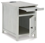Treytown Chairside End Table - Lara FurnitureEnd Table Chair Side