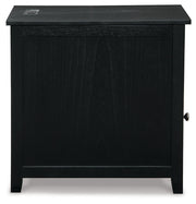 Treytown Chairside End Table - Lara FurnitureEnd Table Chair Side