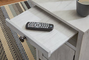 Treytown Chairside End Table - Lara FurnitureEnd Table Chair Side
