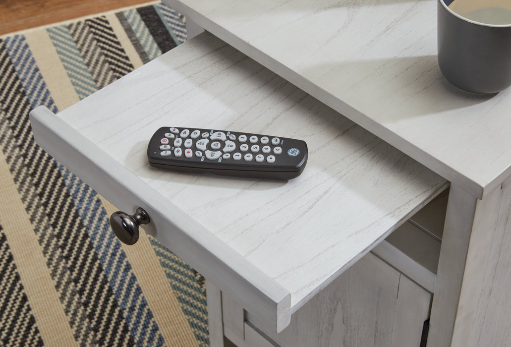 Treytown Chairside End Table - Gate FurnitureEnd Table Chair Side