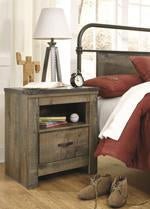 Trinell Brown Nightstand - Lara FurnitureNightstand