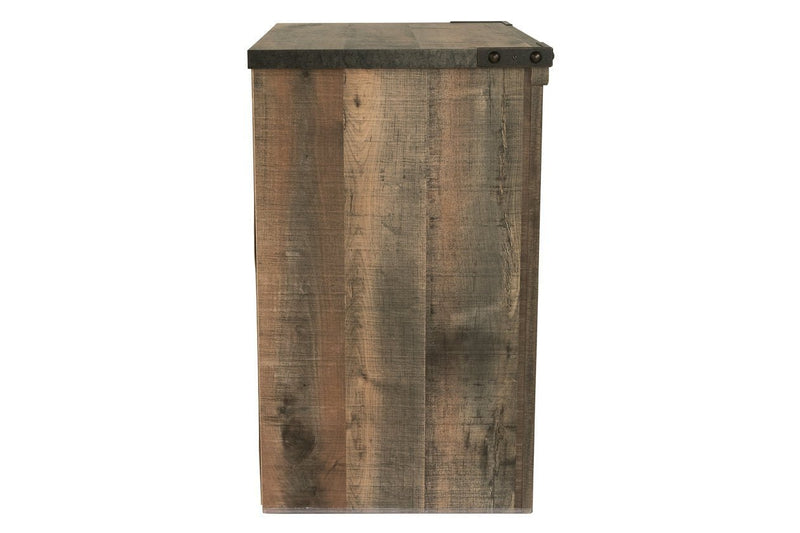 Trinell Brown Nightstand - Lara FurnitureNightstand