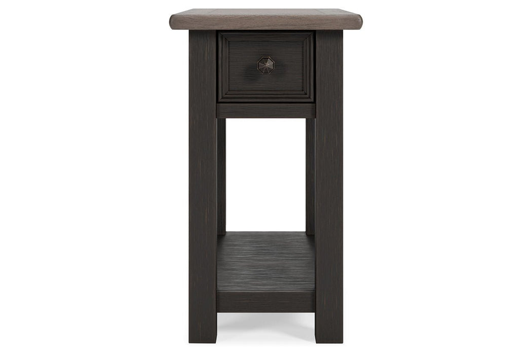 Tyler Creek Two - tone Chairside End Table - Gate FurnitureEnd Table Chair Side