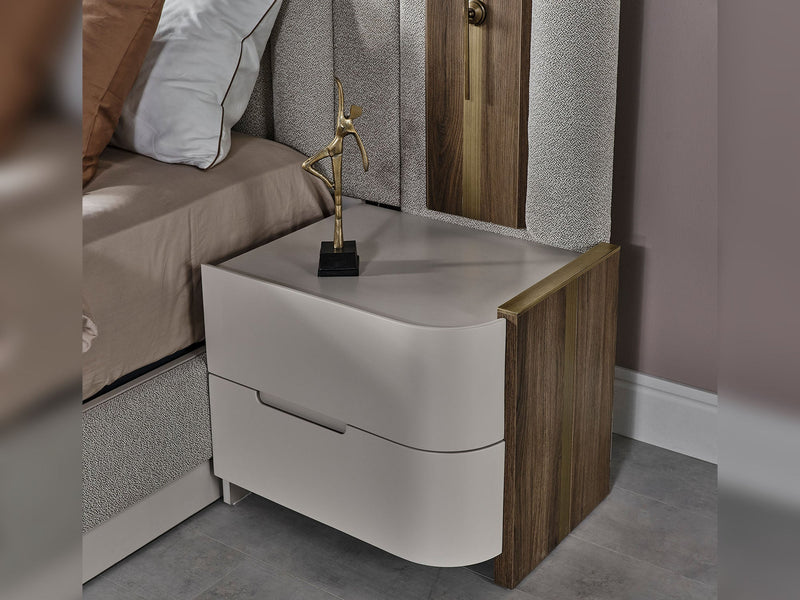 Urgup Bedroom (Queen Frame With Headboard & Dresser With Mirror & Ottoman & 2 Nightstand) - 200-URG-150-QB-SET