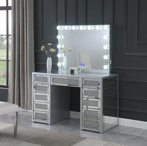 V - Hollywood Silver Vanity Desk W/ Bluetooth Hollywood Mirror - V450