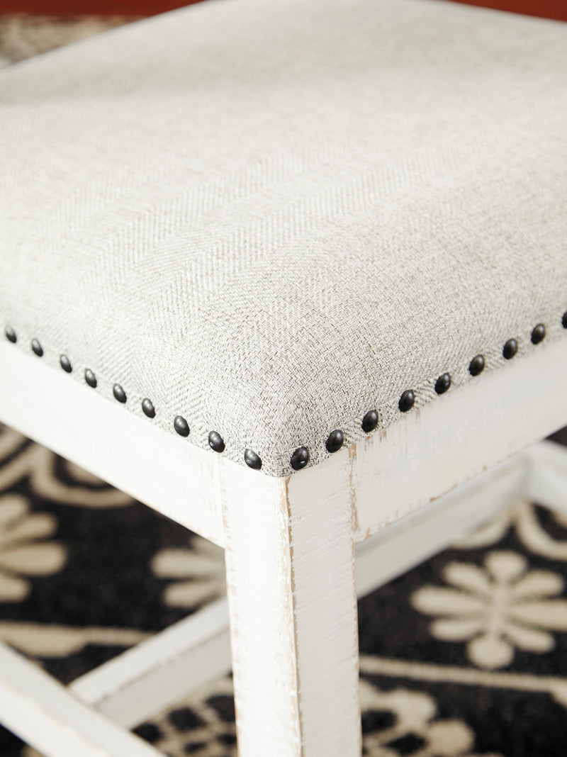 Valebeck Beige/White Rectangular Dining Set - Lara FurnitureDining Room Set