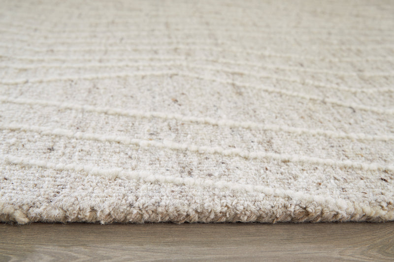 Varahill Gray/Ivory Large Rug - R406931