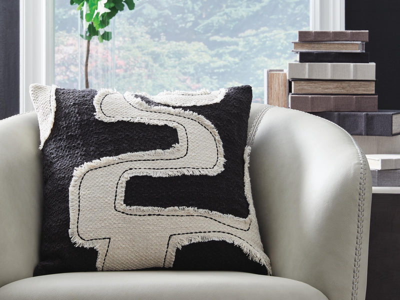 Veerbank Black/Beige Pillow (Set of 4) - A1001114