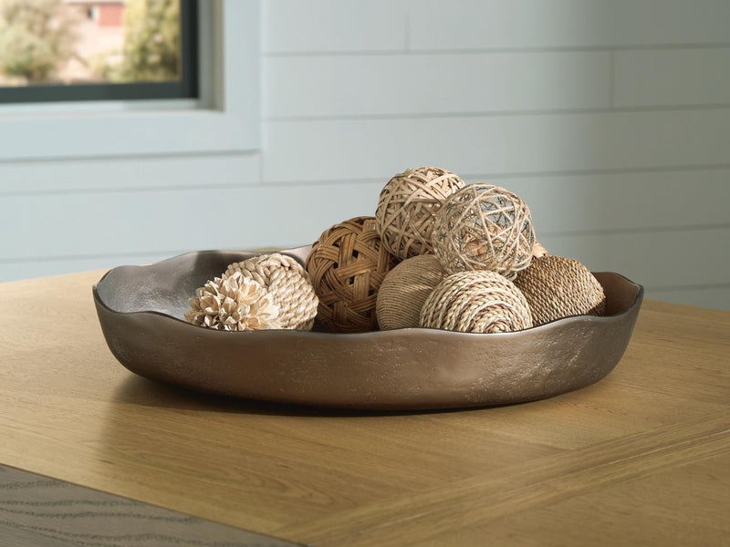 Wallmen Champagne Gold Finish Tray - A2000817