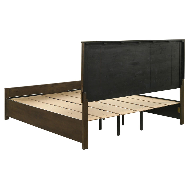 Woodmont 5-piece Eastern King Bedroom Set Golden Brown - 222631KE-S5