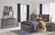 Wynnlow Gray Full Crossbuck Panel Bed - Gate FurnitureFull Bed