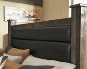 Wynnlow Gray Upholstered Poster Bedroom Set - Lara FurnitureBedroom Set