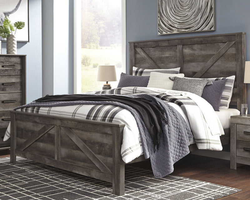 Wynnlow King Crossbuck Panel Bed with Dresser in Gray - PKG000722