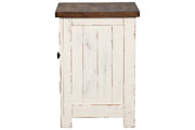 Wystfield White/Brown Chairside End Table - Lara FurnitureEnd Table Chair Side