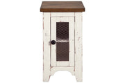 Wystfield White/Brown Chairside End Table - Lara FurnitureEnd Table Chair Side