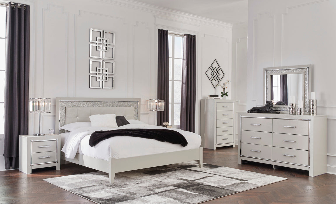 Zyniden Silver Upholstered Panel Bedroom Set - Gate FurnitureBedroom Set