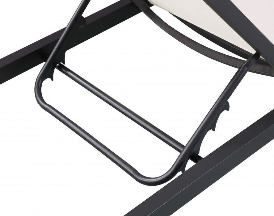 [HOT DEAL] Nizuc Mesh / Aluminum White Outdoor Patio Aluminum Mesh Chaise Lounge Chair