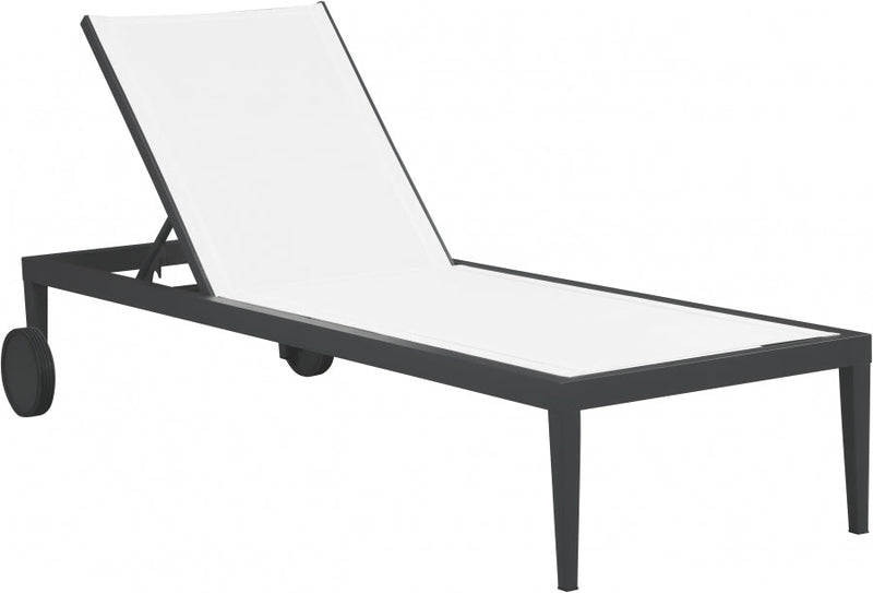 [HOT DEAL] Nizuc Mesh / Aluminum White Outdoor Patio Aluminum Mesh Chaise Lounge Chair
