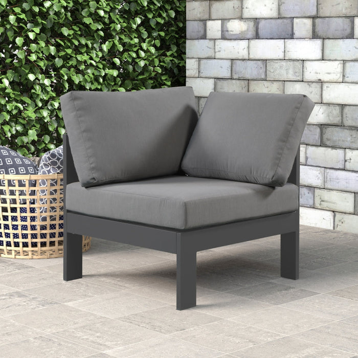 [HOT DEAL] Nizuc Fabric / Foam / Aluminum Grey Outdoor Patio Aluminum Corner Chair