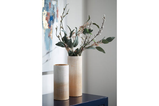 Dorotea Gold Finish/White Vase (Set of 2) - Lara Furniture