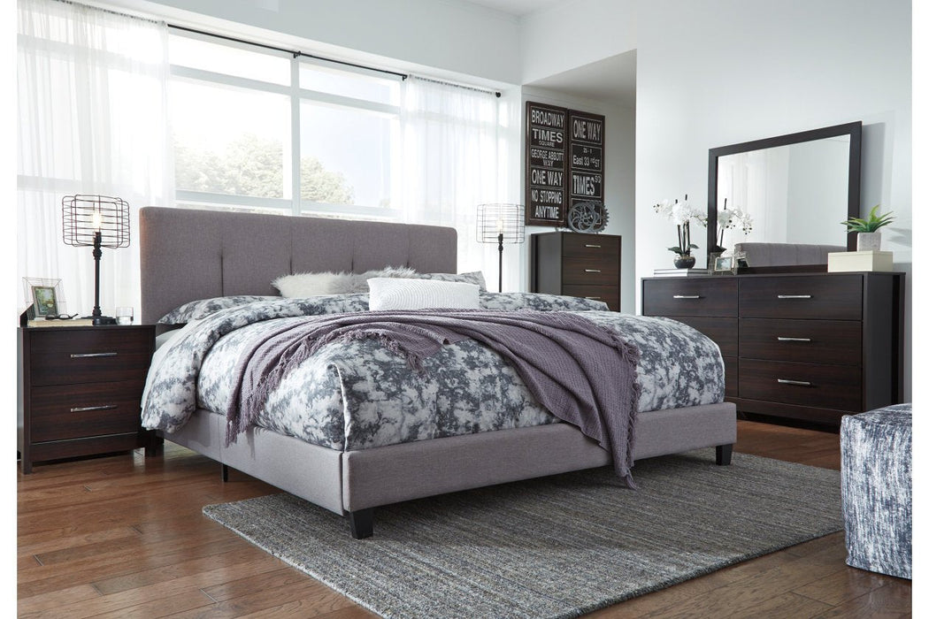 [OVERSTOCK] Dolante Gray King Upholstered Bed - Lara Furniture