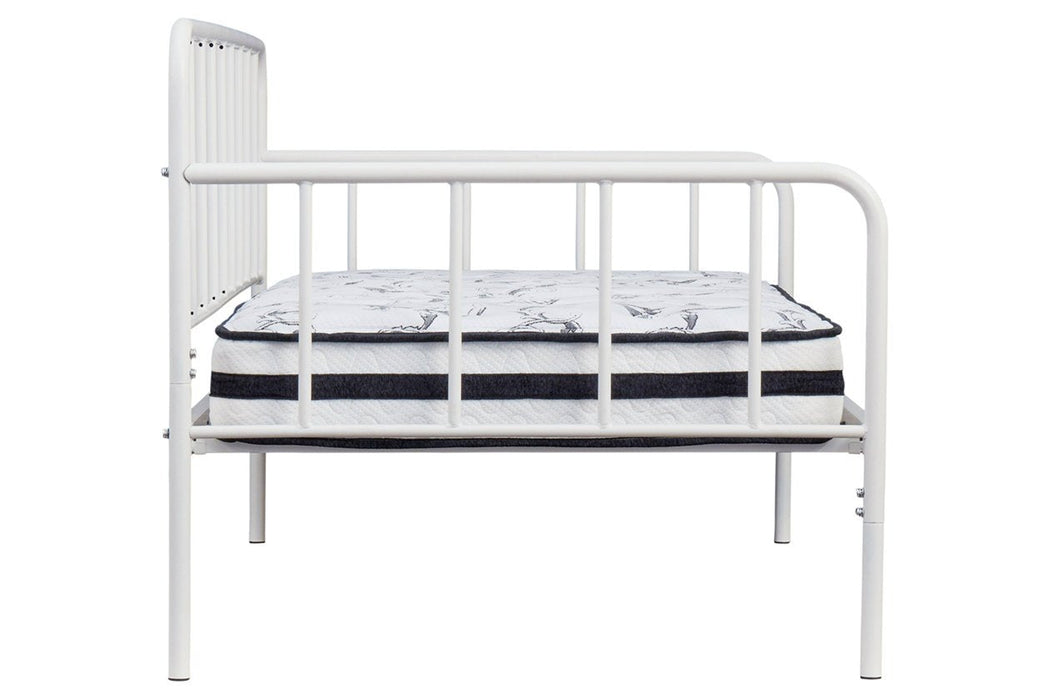 Trentlore White Twin Metal Day Bed with Platform - Lara Furniture