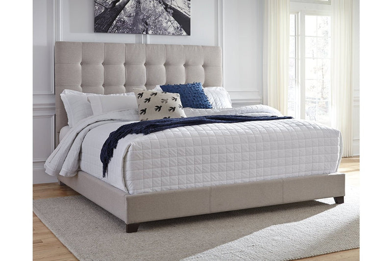 Dolante Beige King Upholstered Bed - Lara FurnitureKing Bed